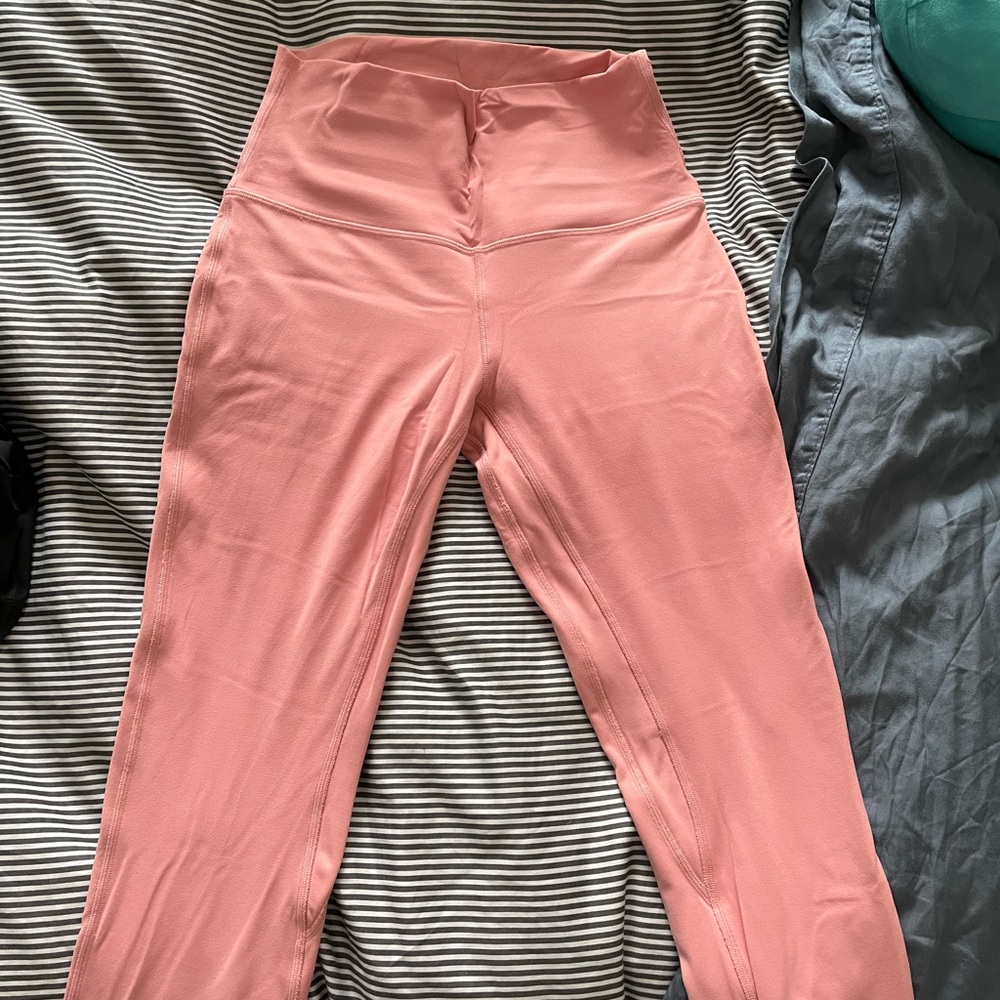 Lululemon align leggings 25” size 6 color pink puff